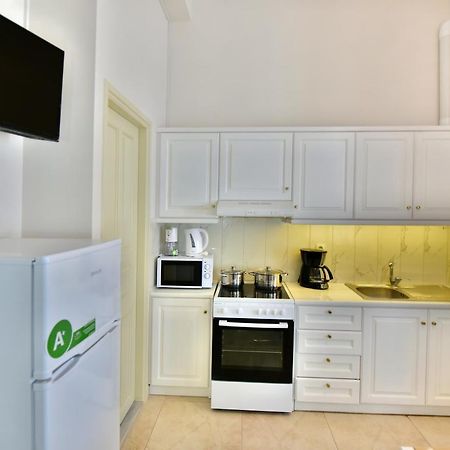 Апартаменты Theano House Идра Экстерьер фото