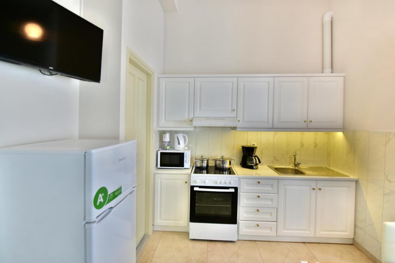 Апартаменты Theano House Идра Экстерьер фото